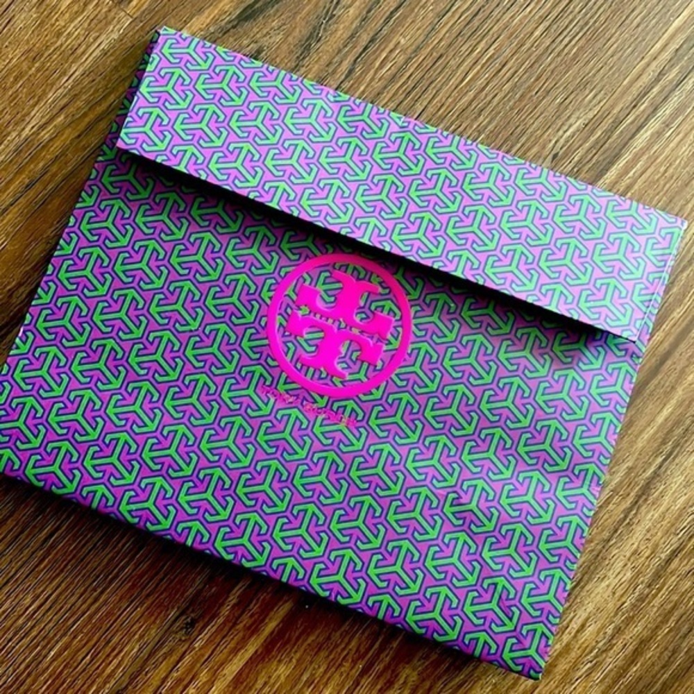 Tory Burch Designer Shopping Bag Mid/Mini TB Logo Collectors Item Wallet Bag ⬇️